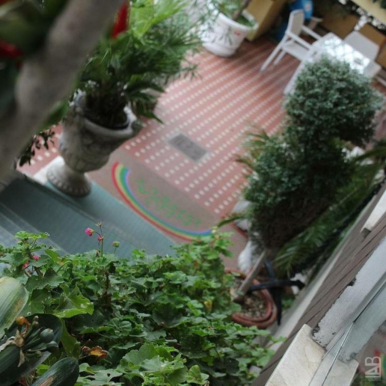 Hotel Nova Dhely Римини Экстерьер фото